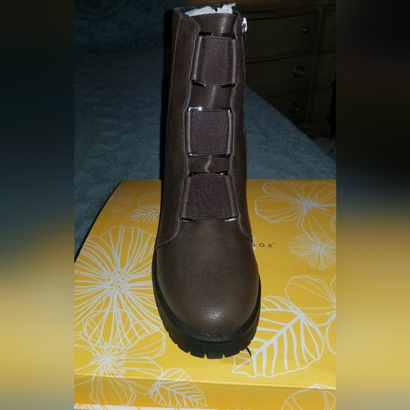 ☆FINAL PRICE☆  Yellow Box Women’s Telaviz Brown Block Heel Zip-Up Elastic Boots - Picture 5 of 5